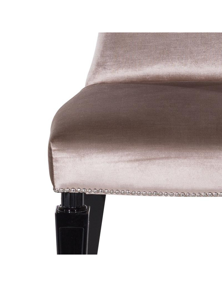 Letizia Elegant Chair